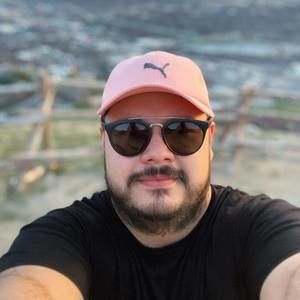 Meet your Posher, Cesar